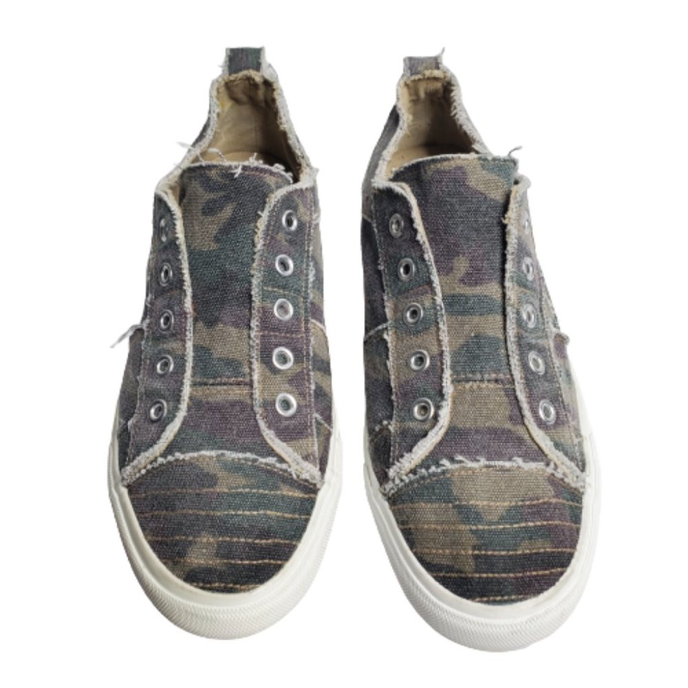 Corkys Womens Babalu Camouflage Slip On Sneakers. Size 10 - Picture 2 of 9